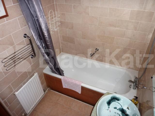 			NEW INSTRUCTION BY CANAL!, 2 Bedroom, 1 bath, 1 reception Flat			 Delamare Terrace, WARWICK AVENUE